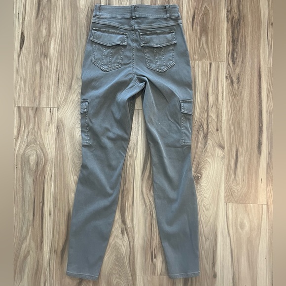 SPANX Stretch Twill Ankle Cargo Pants Color Desert Dune -SIZE M - Picture 5 of 6